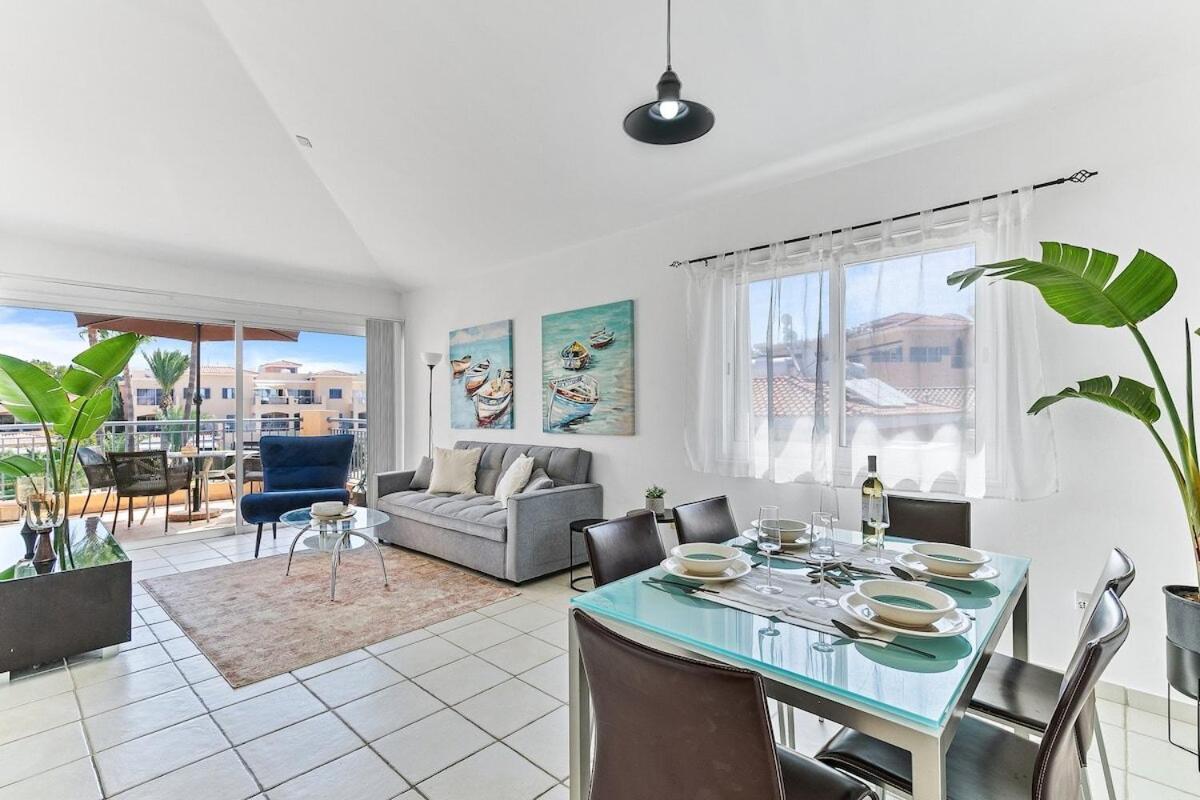 Paphos Limnaria Gardens Beautiful Apartment By Vichy מראה חיצוני תמונה