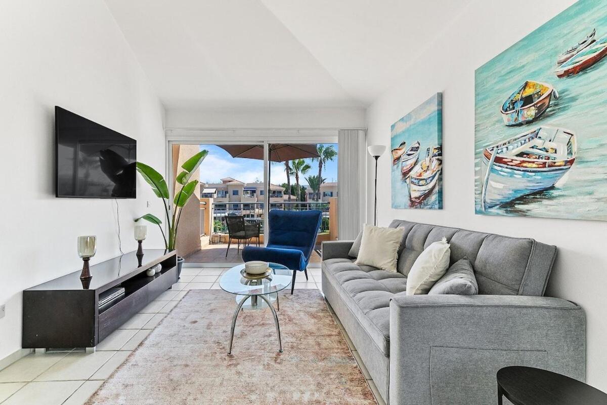 Paphos Limnaria Gardens Beautiful Apartment By Vichy מראה חיצוני תמונה